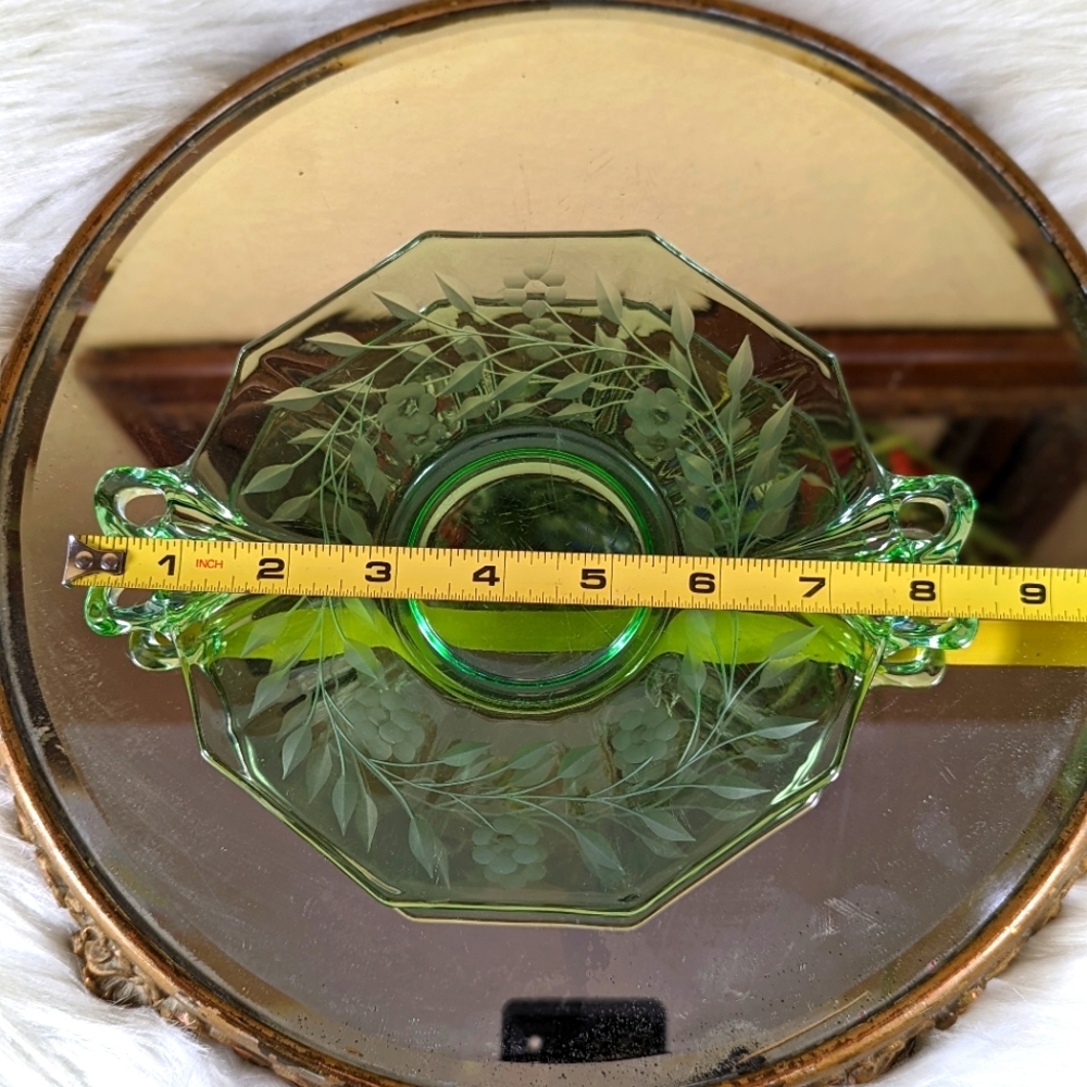 Fostoria Versailles Uranium Green Glass Small Serving Or Trinket Dish Plate Vtg - Picture 4 of 5